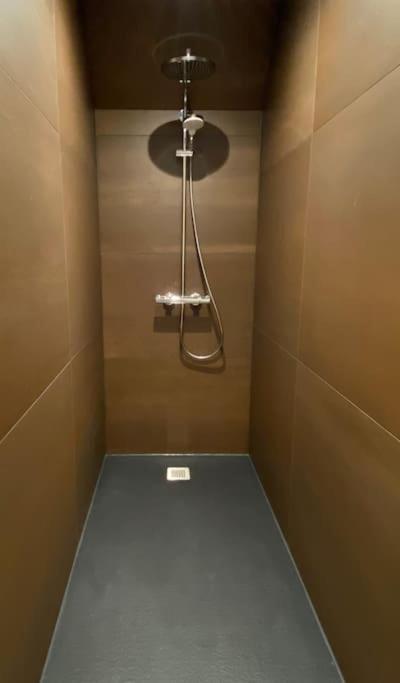 Vakantiehuis The Nuthouse Roeselare Luaran gambar