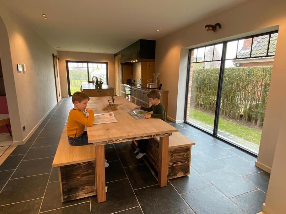 Vakantiehuis The Nuthouse Roeselare Luaran gambar